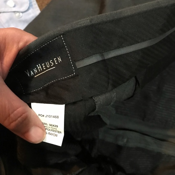 Mens gray dress pants size 36 x 29 by vanheusen - Picture 3 of 3